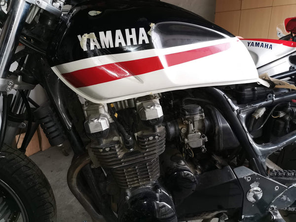 Yamaha XJR Tankbeulen