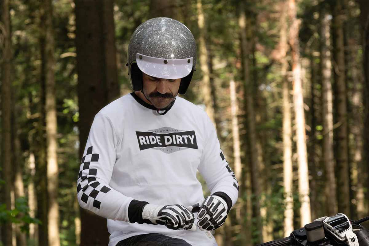 Dirty Checkers Age of Glory long sleeve t-shirt.