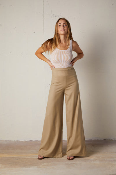 https://beigelr.com/collections/new-arrivals/products/st-agni-aude-trouser