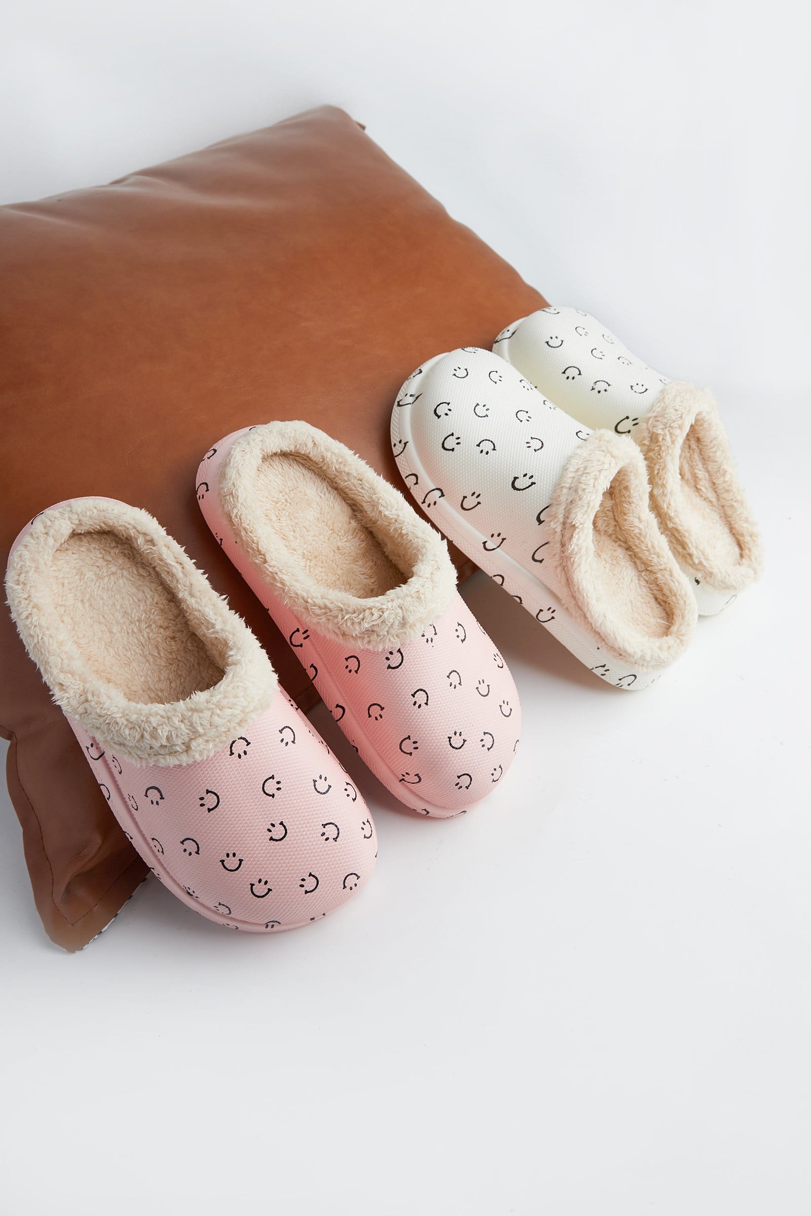 

Fernanda Misty Rose Waterproof Smile Slippers