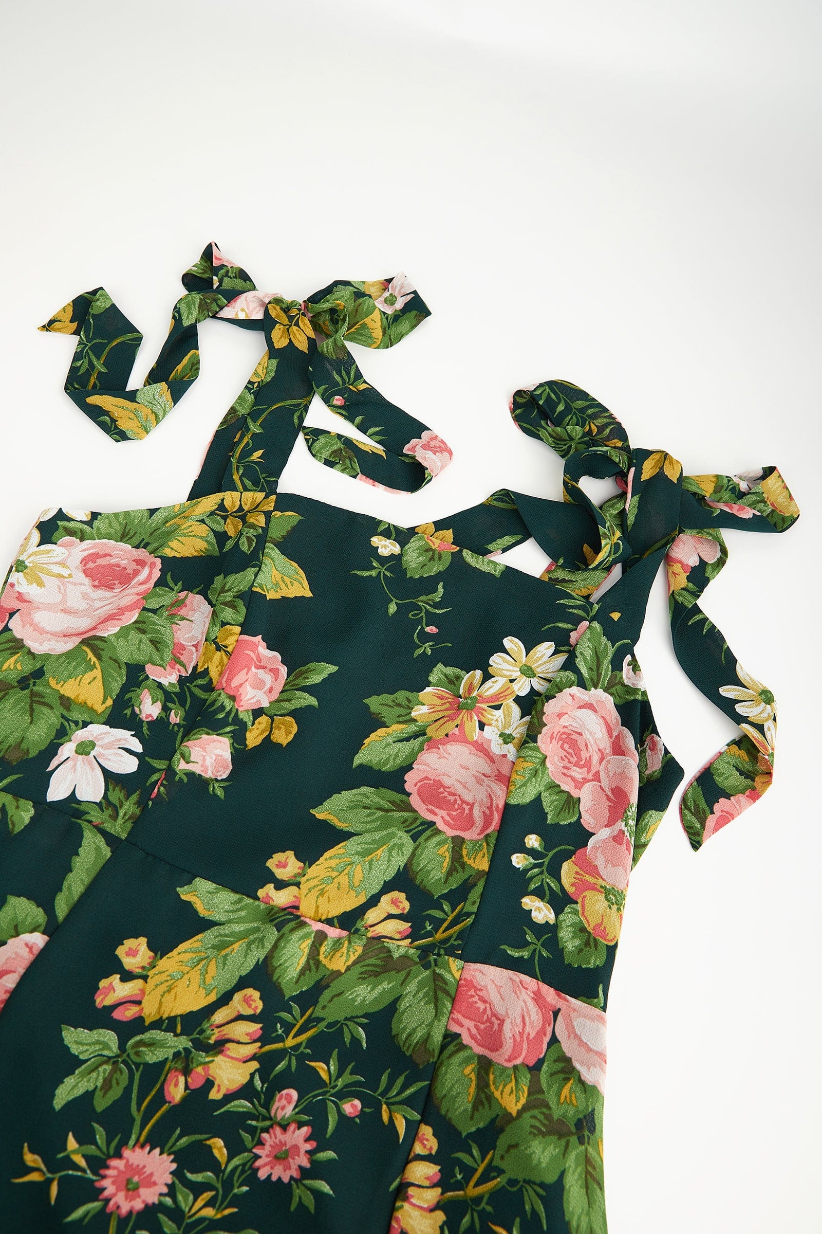 

Green Floral Print Tie Strap Side Slit Midi Dress