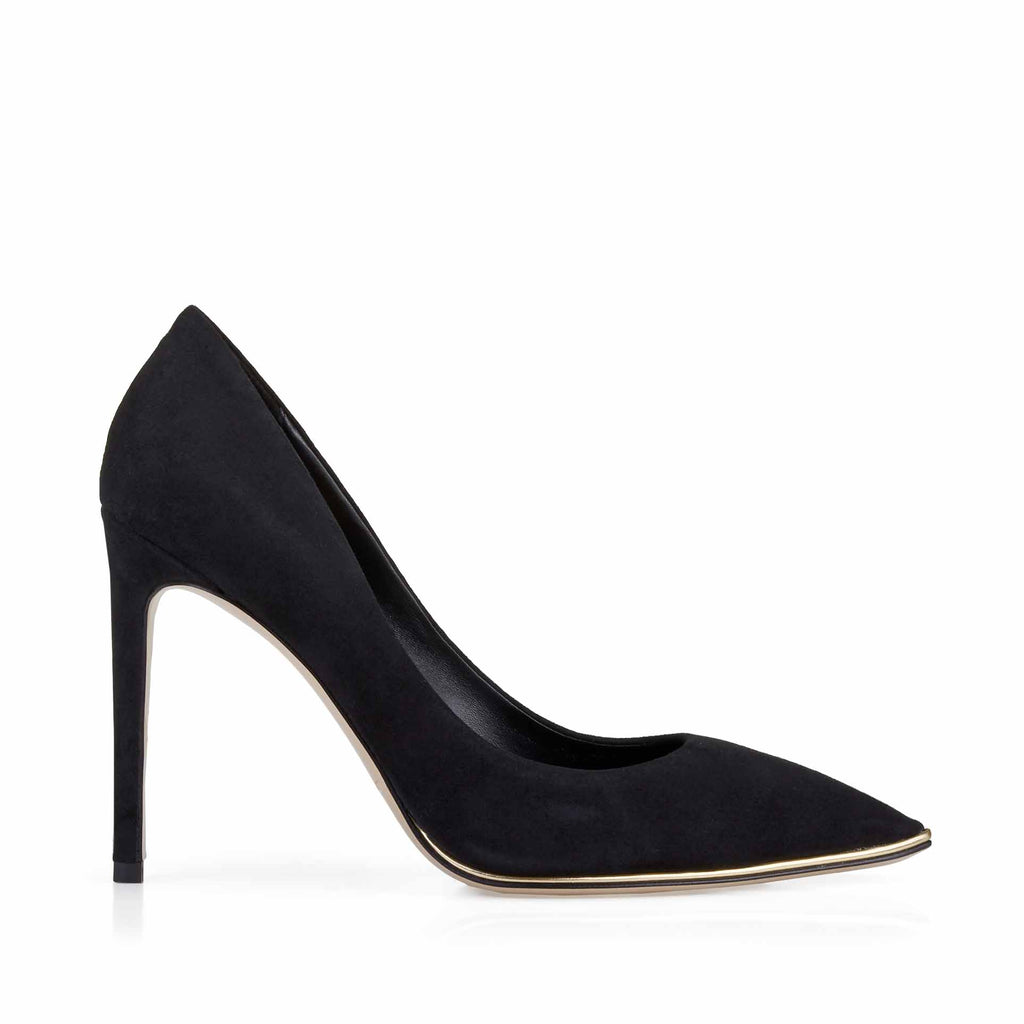 4 inch black pumps