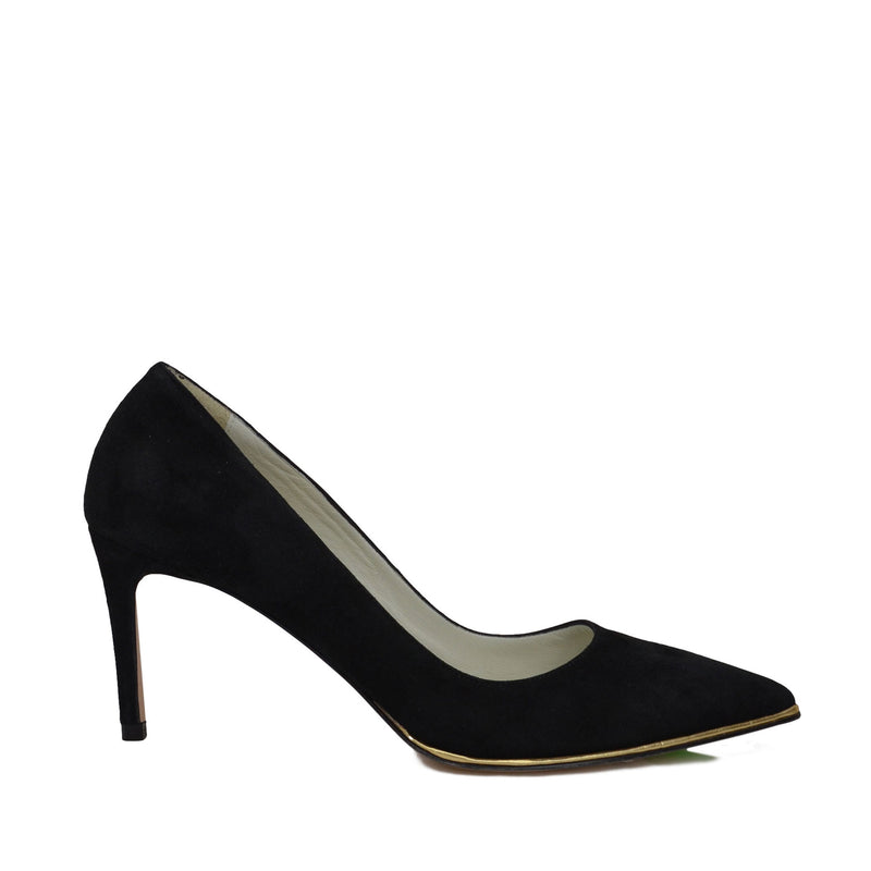 black pumps 2.5 inch heel