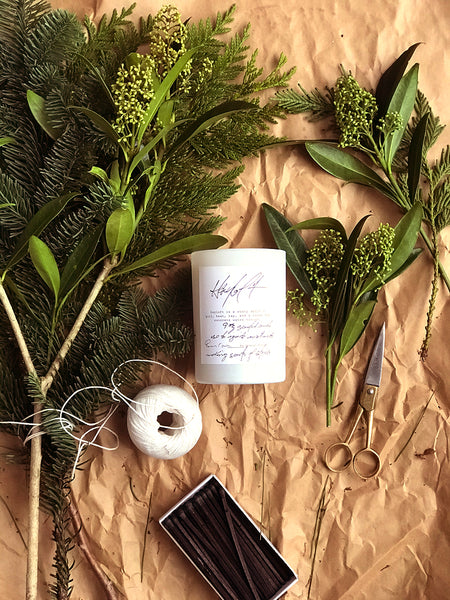 If they love modern farm house style and barns, Hayloft candle is the scent for them as it smells like fresh hay, warm barnwood and wet stone.