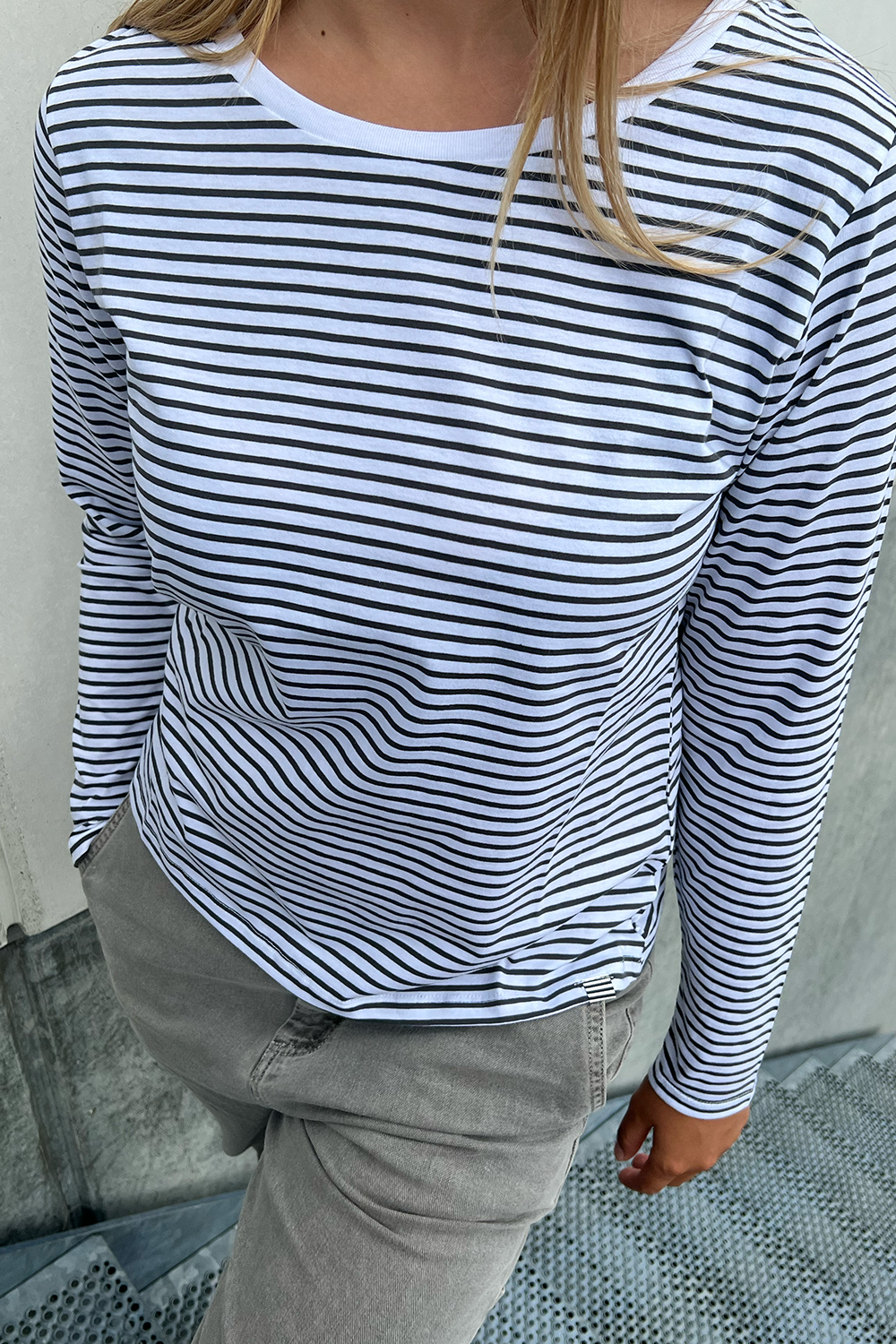 Billede af Organic Jersey Stripe Tenna Tee FAV - Asphalt/Brilliant White - Mads Nørgaard - Stribet XS