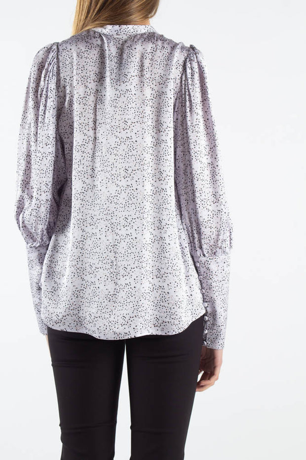 Becca Jule Shirt i Soft fra Bazaar - Shop nu! – QNTS.dk
