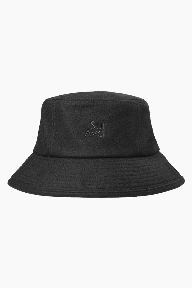 Se Posh Buckethat - Black - Sort One Size hos QNTS.dk