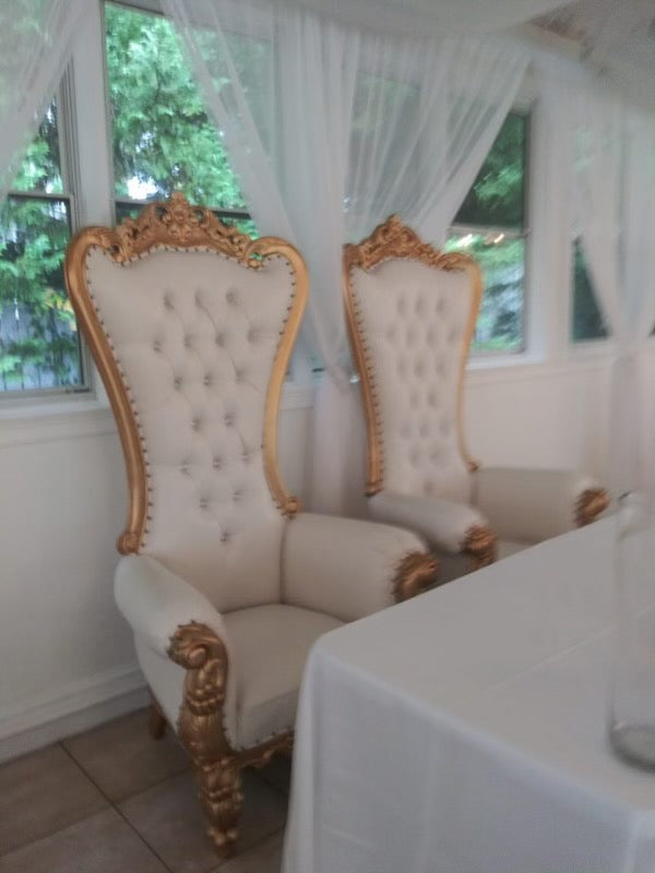 Rental King/Queen Throne Chair- must call the store to schedule and