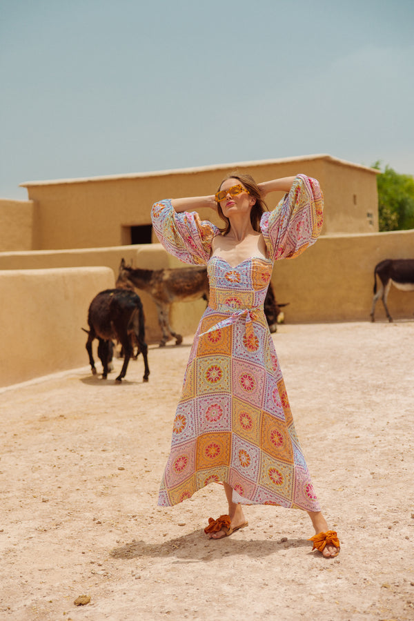 Sundress.fr - Breezy, shiny and bold silhouettes