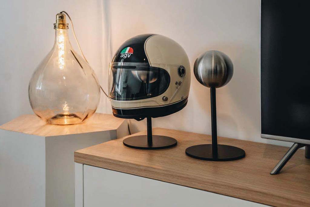 Halley_Helmet_Stand_X3000_AGV