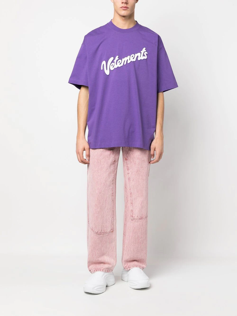 VETEMENTS Unisex Sweet Logo T-Shirt – Atelier New York