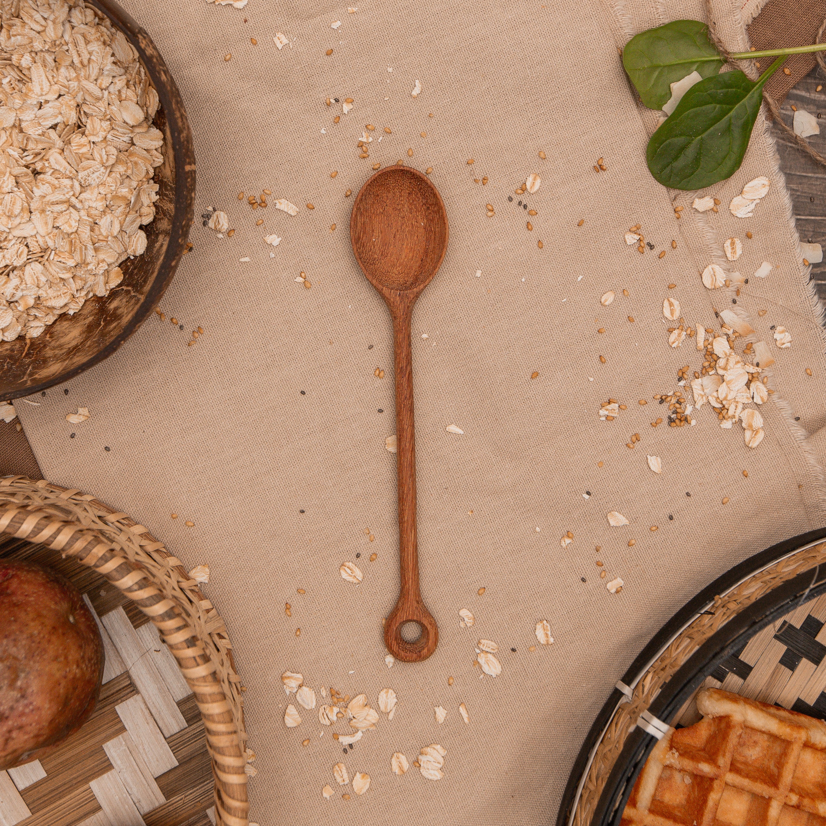 https://cdn.shopify.com/s/files/1/0015/7053/7543/products/cosset-space-handcrafted-natural-wooden-spoon-kitchen-utensils_96_of_149.jpg?v=1625186762