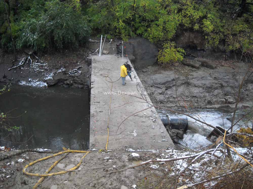 Concrete Demolition of Water Dam, Concrete Cutting | Dexpan Project C002