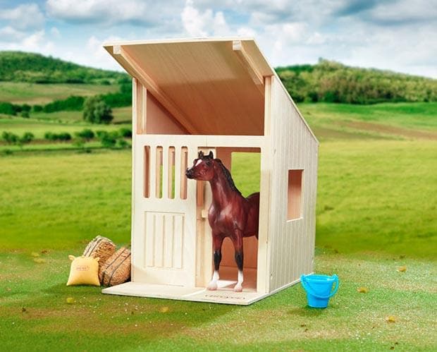 breyer horse barn