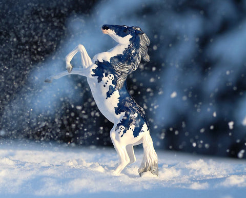 Pony Snow Day | Holiday Pony Playset - Tinsel - BreyerHorses.com