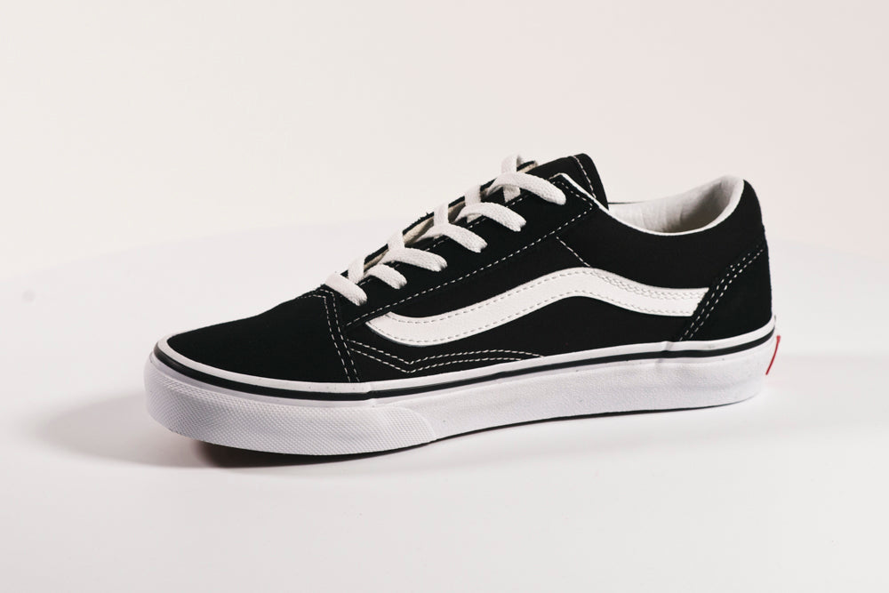 black vans junior size 4