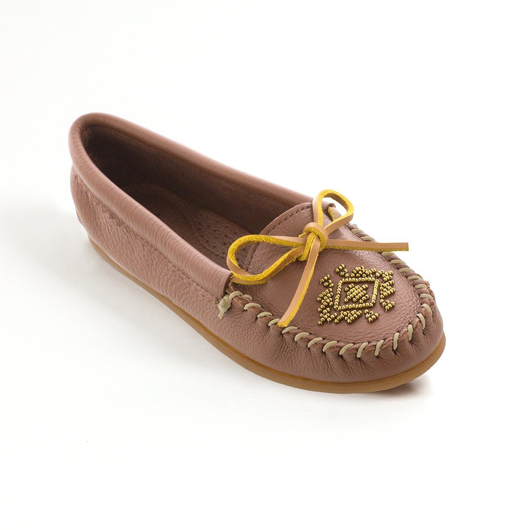 minnetonka beaded moccasin