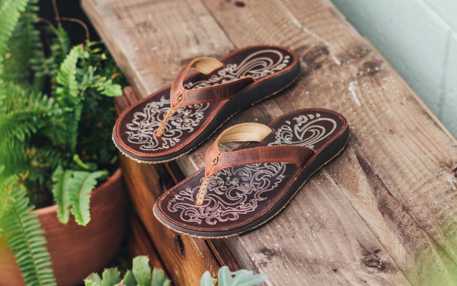Our Best Men's & Women's Wide Width Sandals – OluKai Canada