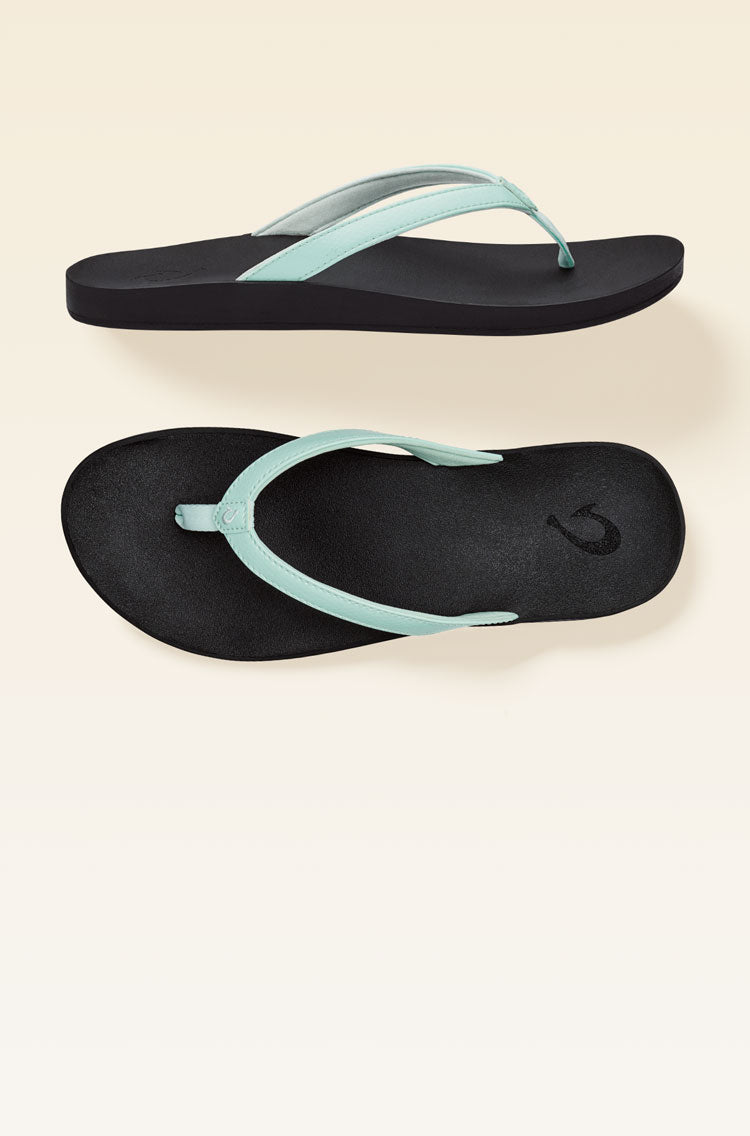 This water-friendly sandals is lined with jersey knit for added softness and comfort.