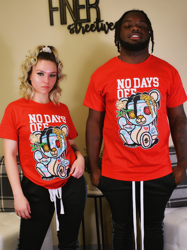 NO DAYS OFF CAMO BEAR TEE