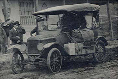 Ford modelo T de Luis cabra cargado de mercancias destino al oriente antioqueño