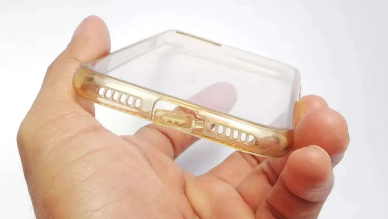 Three Steps To Clean A Clear Phone Case
