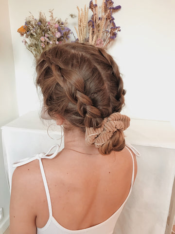 Tresses chignon bas