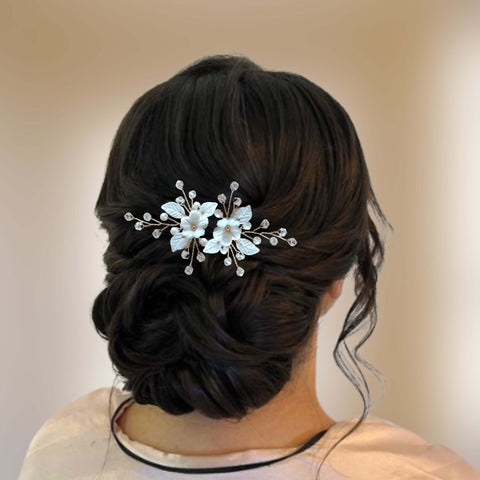 épingles à cheveux ave perles, cristal, feuilles et petite fleur en porcelaine froide pour coiffure de mariage champêtre
