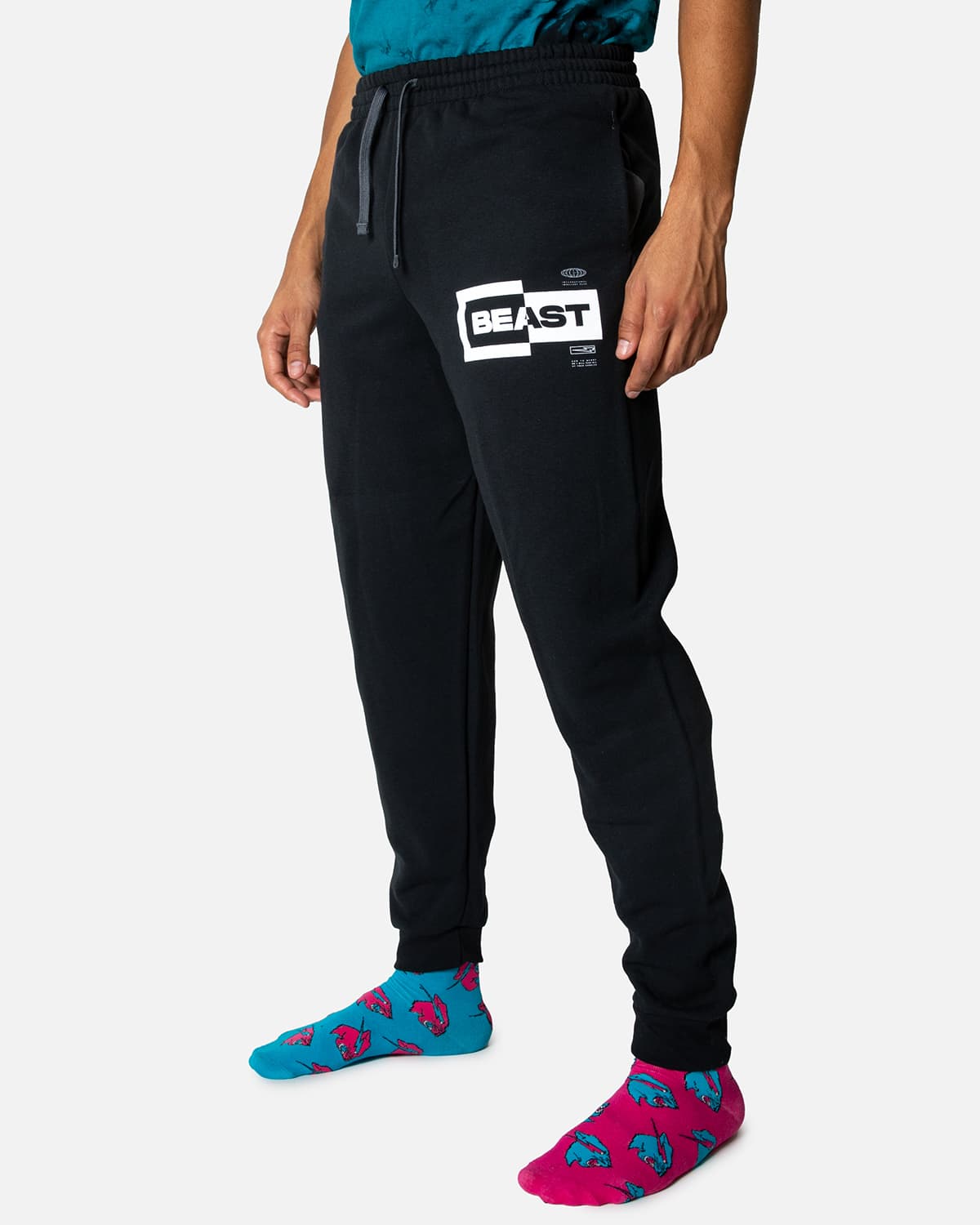 nike box logo joggers