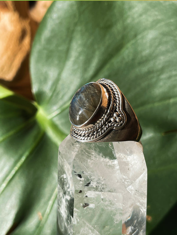 Antiquity Labradorite Ring – Tribal Voices