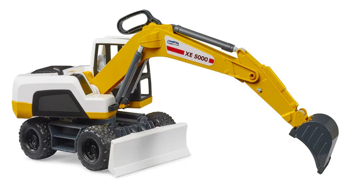BRUDER Roadmax Excavator