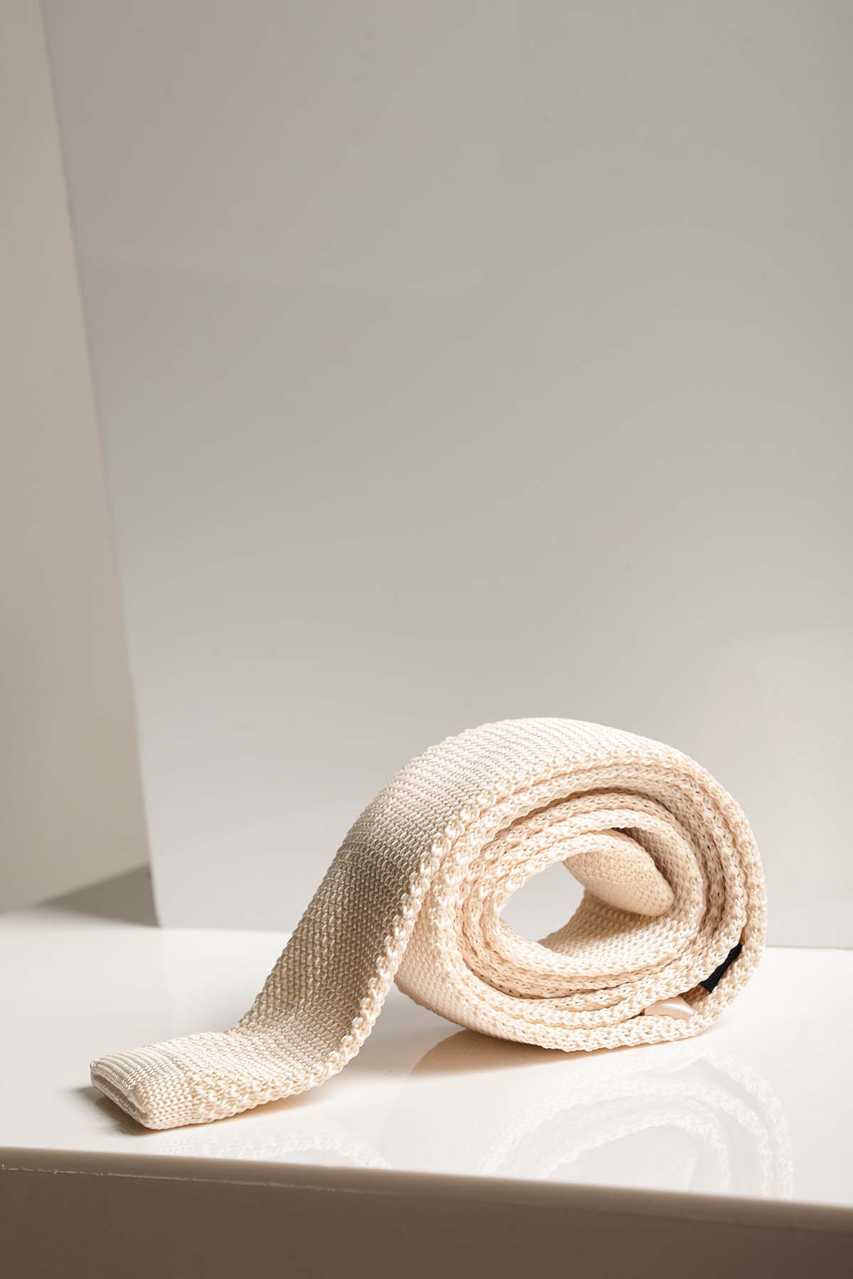 KT - Cream Knitted Tie