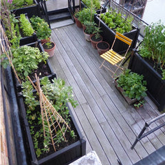 Deck Garden Raised Planters - Image www.balconydecoration.com