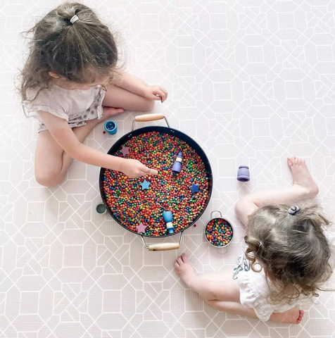 sensory trays for 8 month old play ideas