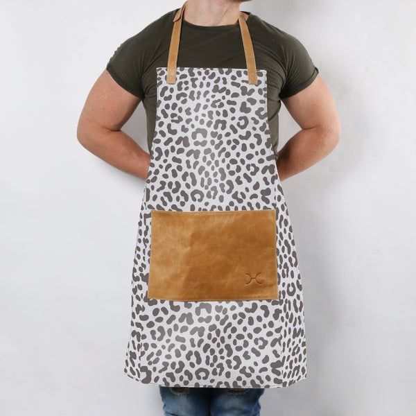 Apron Laminated Fabric with Leather Pouch