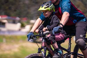 baby bike seat handlebars