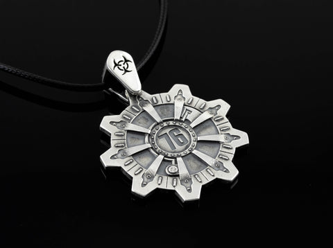 {{jewelry_for_geeks}} - {{ GameFanCraft}} Pendant Silver Vault 76 Fallout