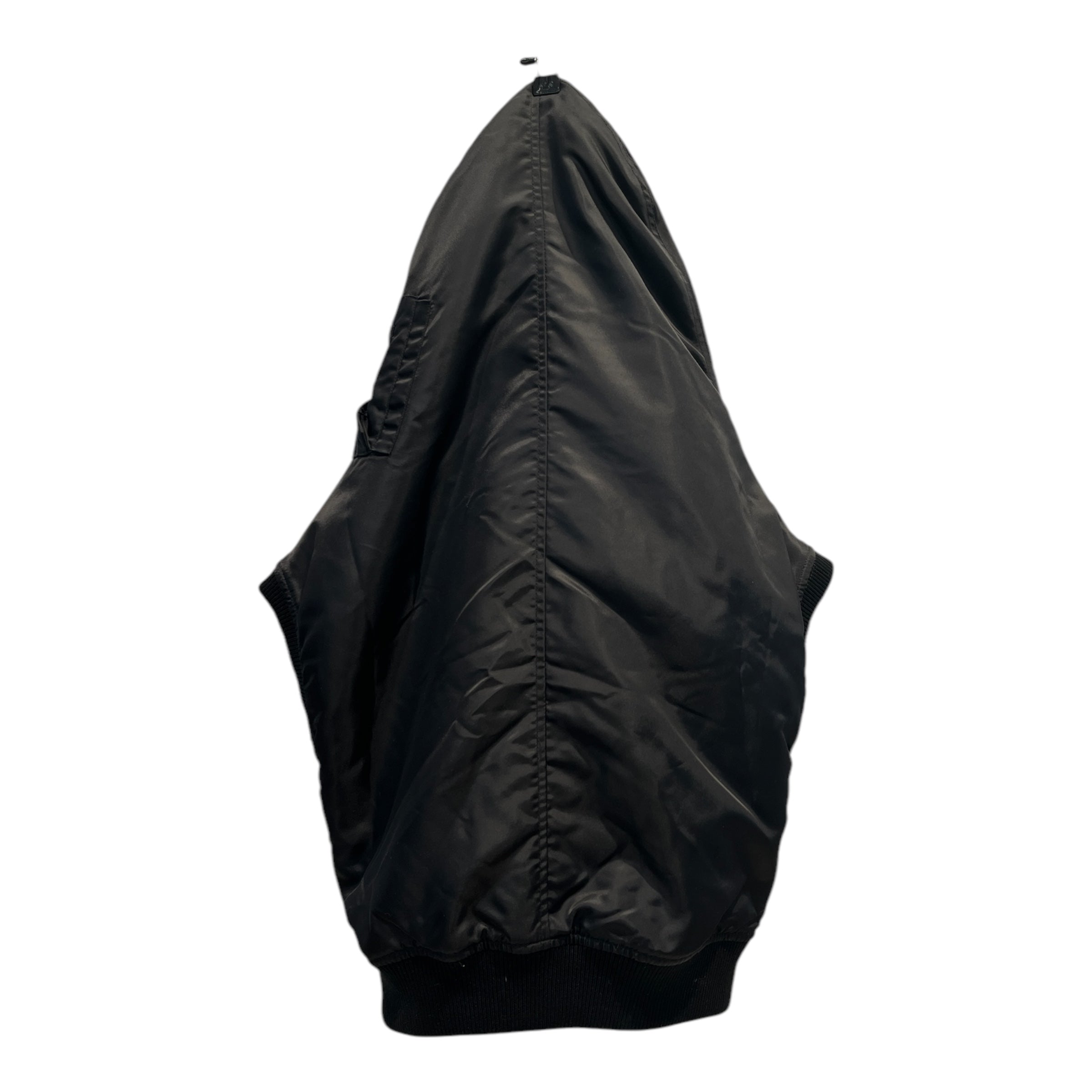 IMG-2630_898295fa-e737-4d4d-abcb-40d3624f904a MOWALOLA Puffer Vest M Polyester BLK CACOOn BOMBER VEST