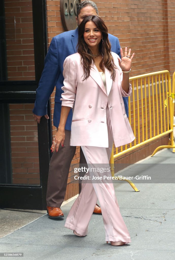 Le look office wear d'Eva Longoria