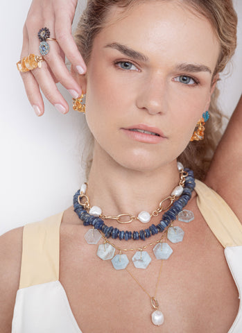 https://www.tarbay.com/en-ve/products/niza-necklace-2-aquamarine?_pos=11&_sid=06d739422&_ss=r