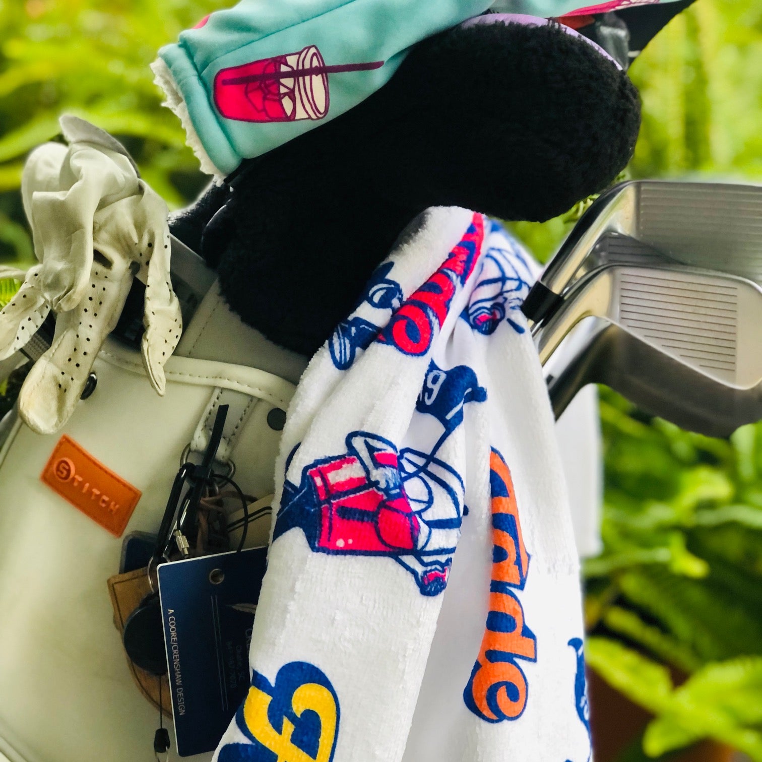 19TH PRO CADDY TOWEL