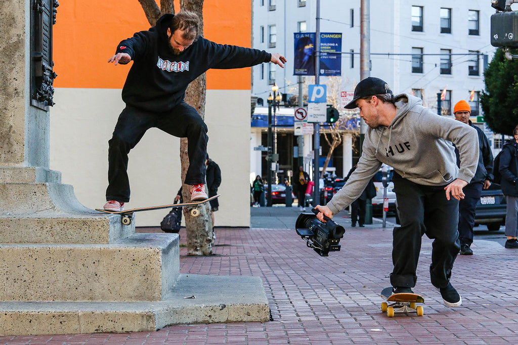 strangelove dunks on feet