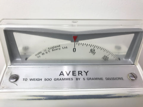 Vintage Lolly Avery Kitchen Scale | eXibit collection