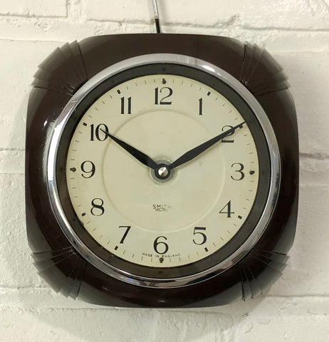 Vintage Bakelite Wall Clock | Adelaide Clocks