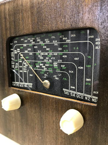 Vintage Transistor Retro Radio | eXibit collection