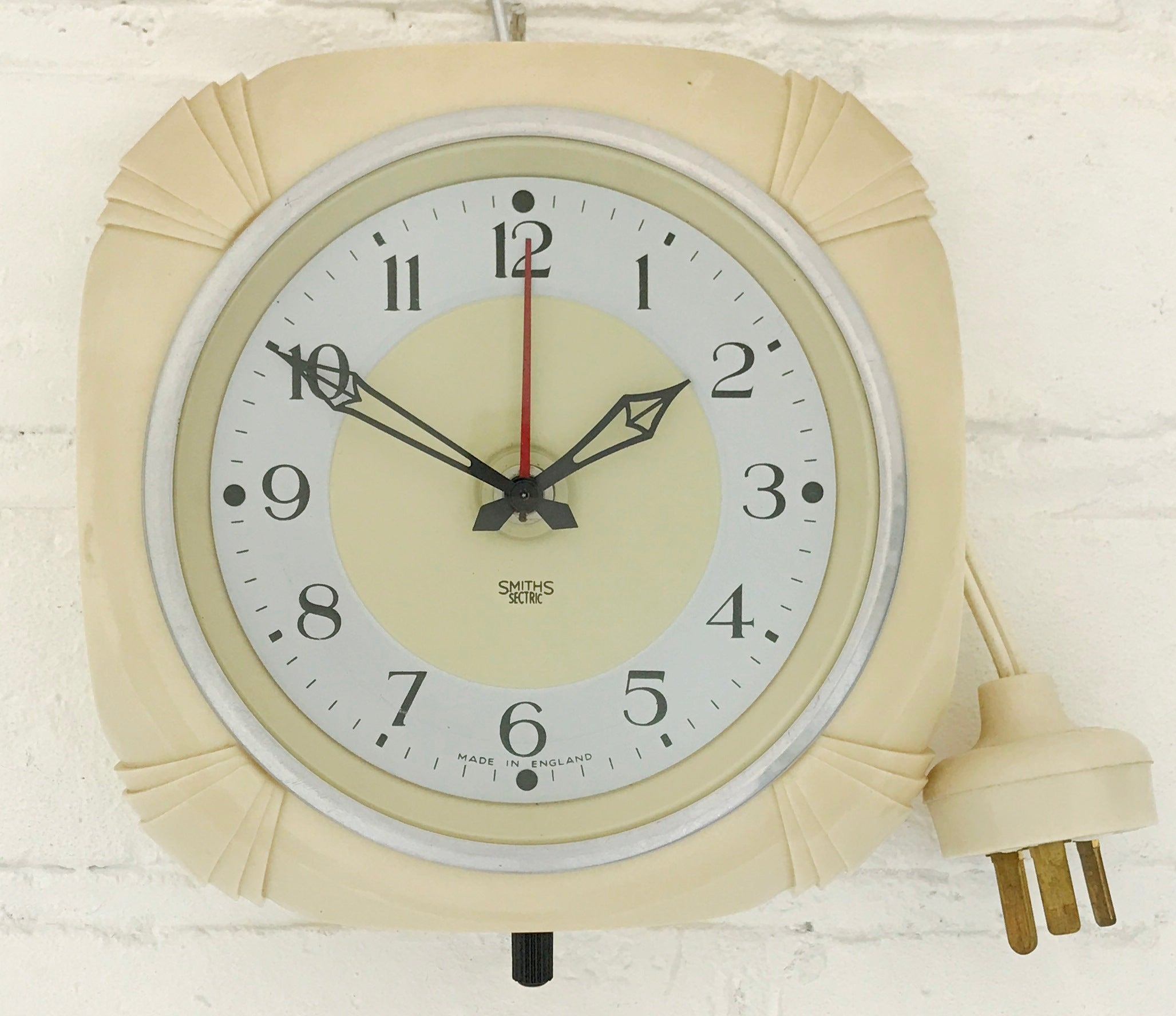 Vintage Smiths Sectric Kitchen Wall Clock Exibit Collection