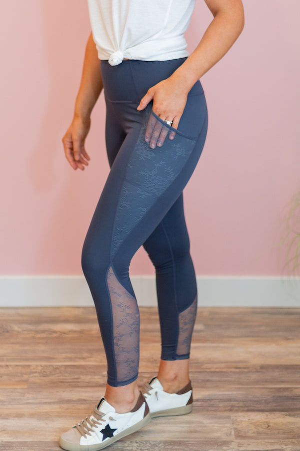 Spanx camo leggings in matte black camo size medium camo gym active leggings  - $37 - From Paydin