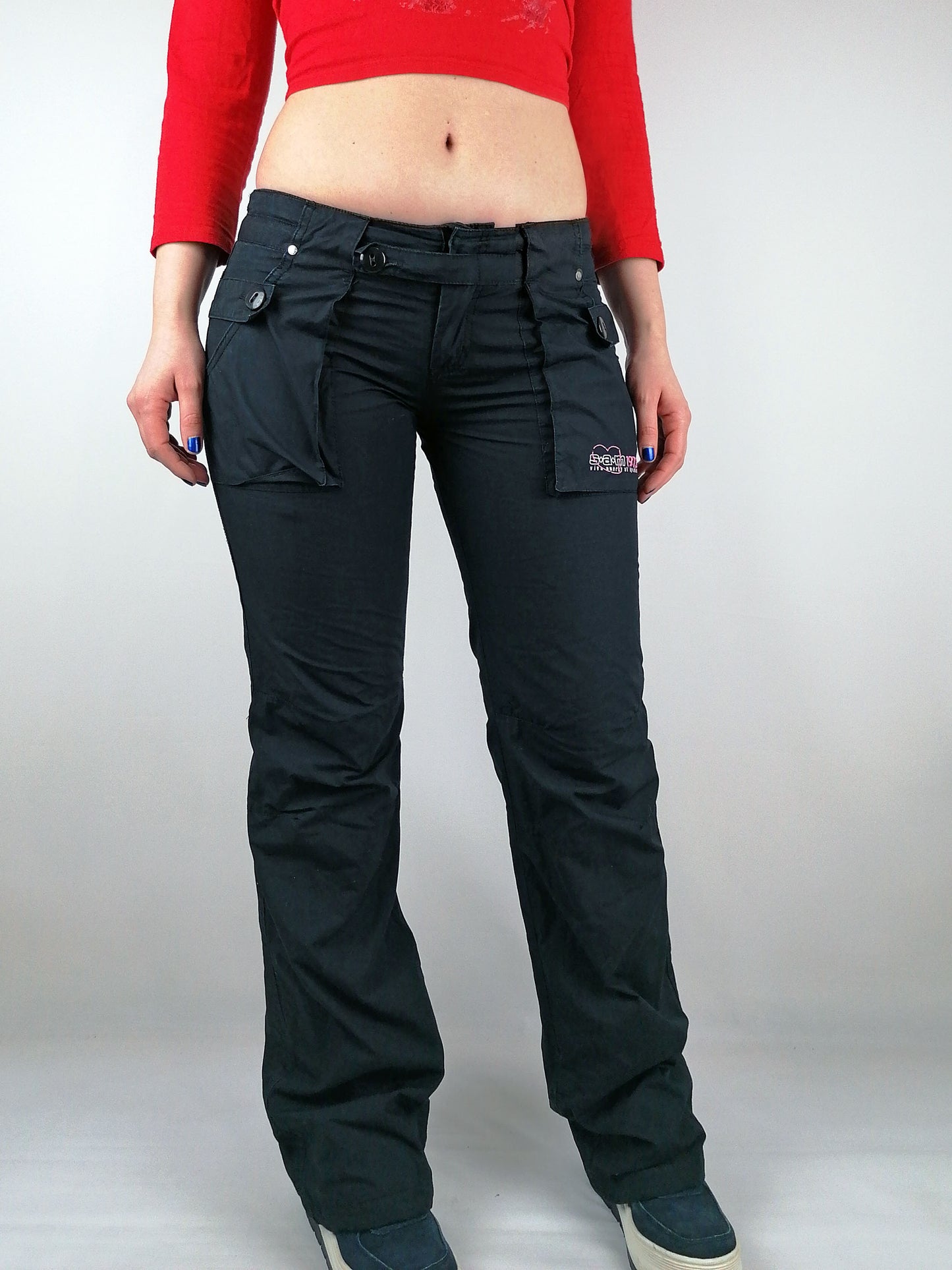 Y2K Soft Shell Low-Waist Flared Black Cargo Pants - size XS