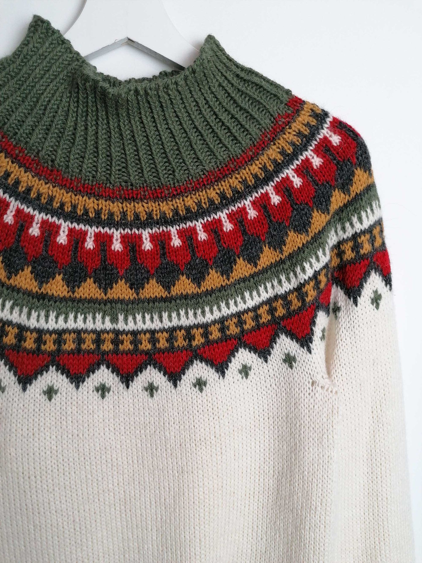 80's Fair Isle Retro Ski Sweater - size S-M