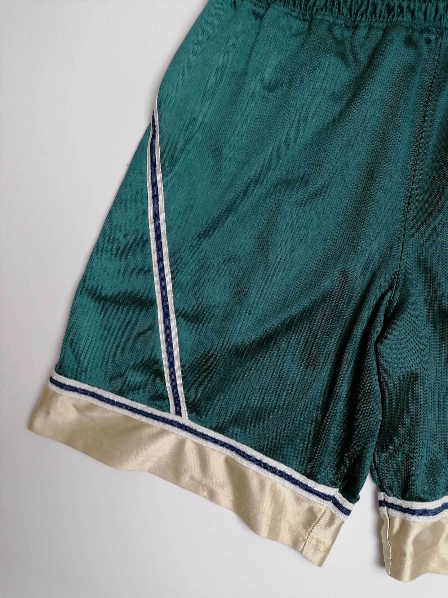 Vintage 90's NIKE Shorts Basketball - size M men / height 178 cm / UK 31 -33